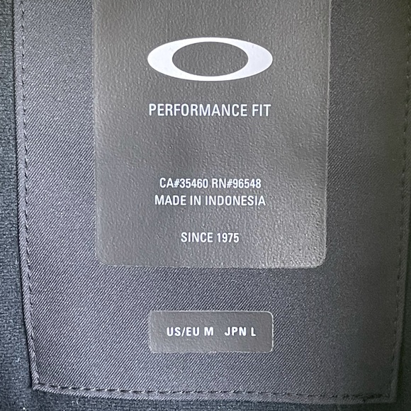 NWT Oakley Geo Camo 3M thinsulate snowboard jacket fluorescent green & black. - Picture 10 of 16